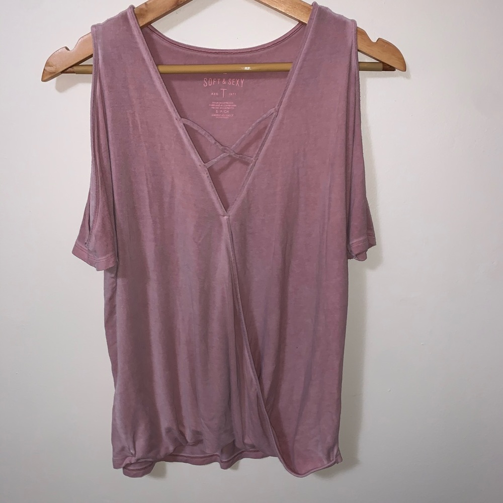 Off the shoulder American Eagle top